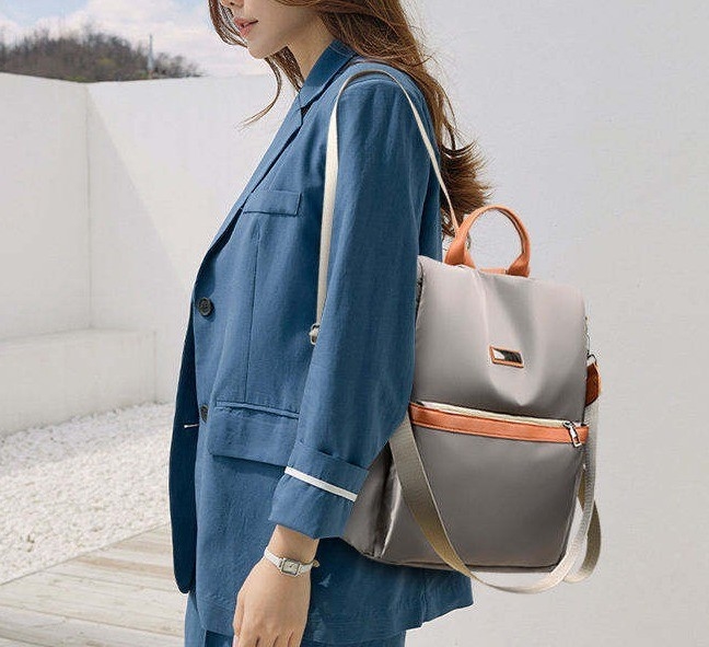 2 Way Backpack for Custom 2023 여자들 여자들 단순 디자이너 가방 소녀들